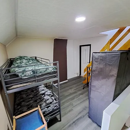 Gezellige Rijwoning Met Tuin Casa vacanze Lokeren